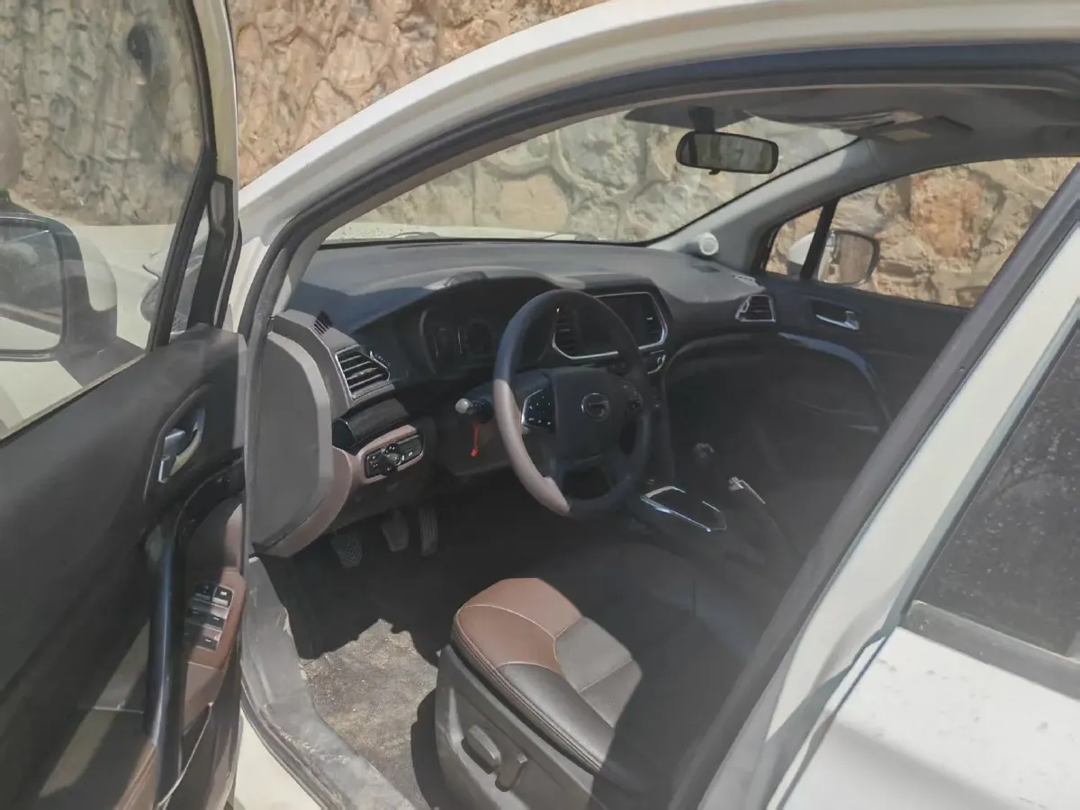 2018 GAC Trumpchi GS4 1.5T 152HP L4 6MT,autocango,china used car exporter,china ev exporter,chinese used car exporter,chinese used ev exporter