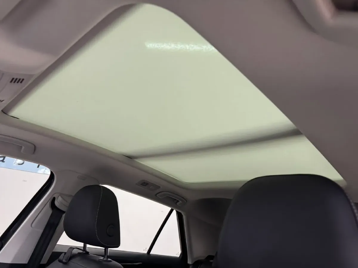 2022 Volkswagen T-Roc 1.4T 150HP L4 7DCT,autocango,china used car exporter,china ev exporter,chinese used car exporter,chinese used ev exporter