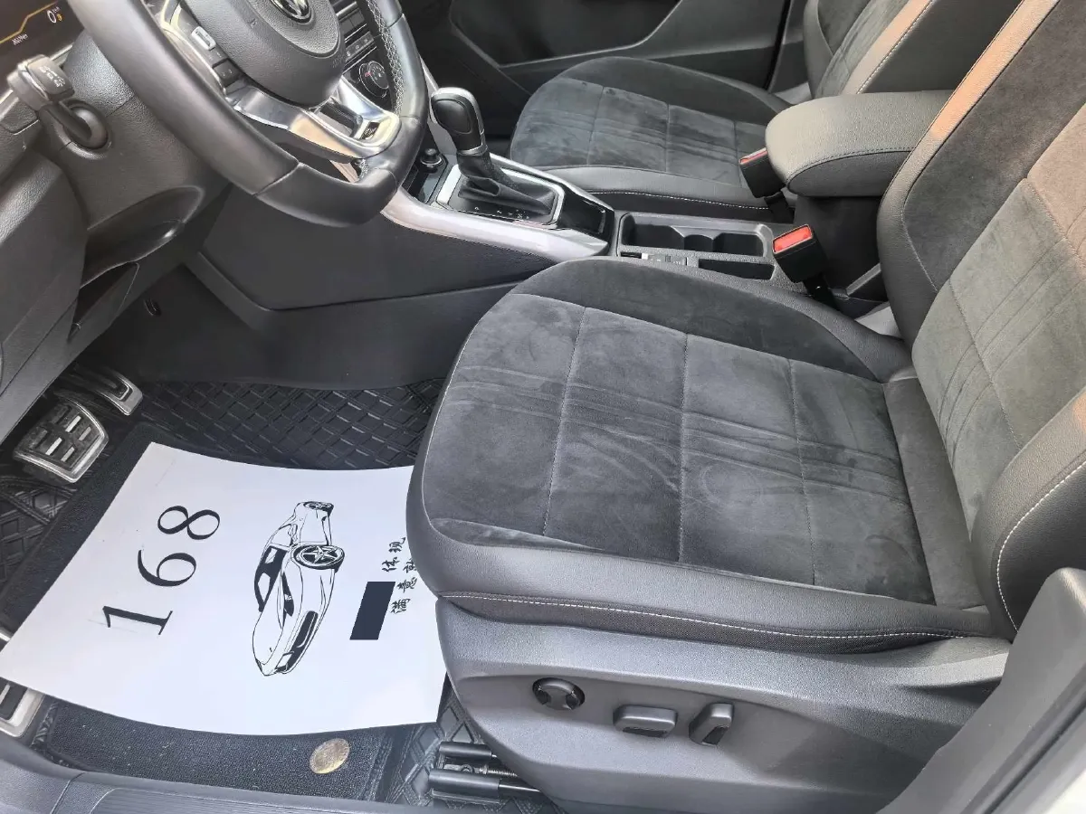 2022 Volkswagen T-Roc 1.4T 150HP L4 7DCT,autocango,china used car exporter,china ev exporter,chinese used car exporter,chinese used ev exporter