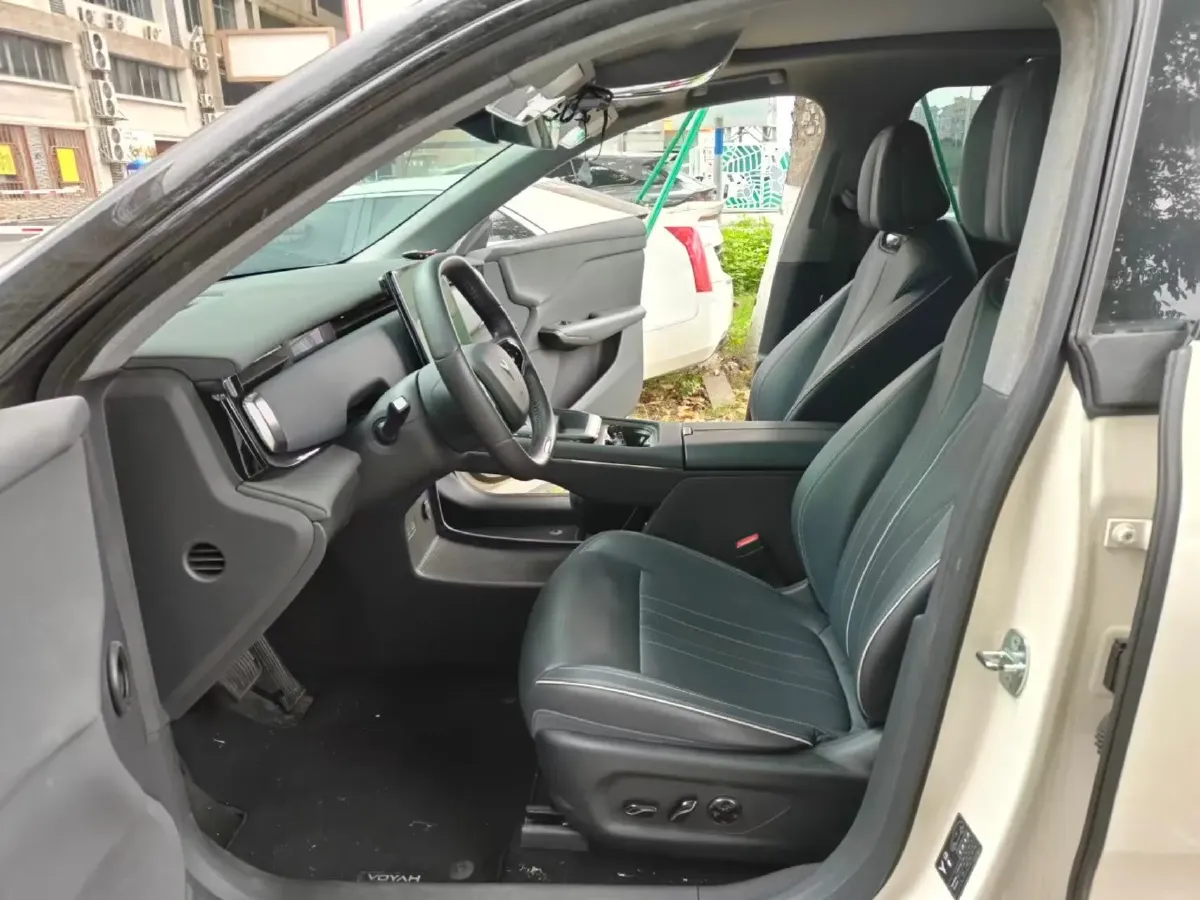 2024 Voyah ZhiYin BEV 77KWH,autocango,china used car exporter,china ev exporter,chinese used car exporter,chinese used ev exporter