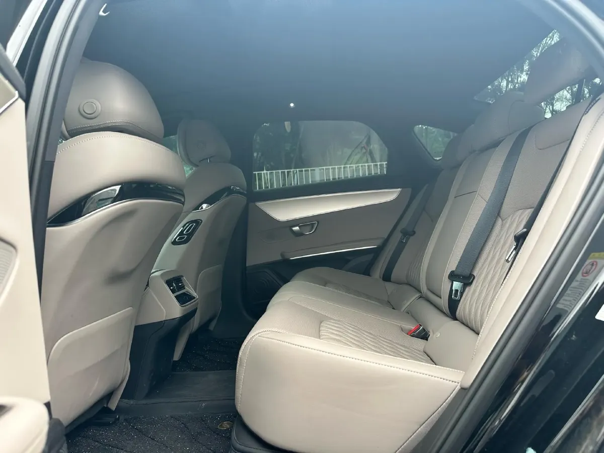 2025 BYD Han 1.5T 156HP L4 E-CVT PHEV,autocango,china used car exporter,china ev exporter,chinese used car exporter,chinese used ev exporter