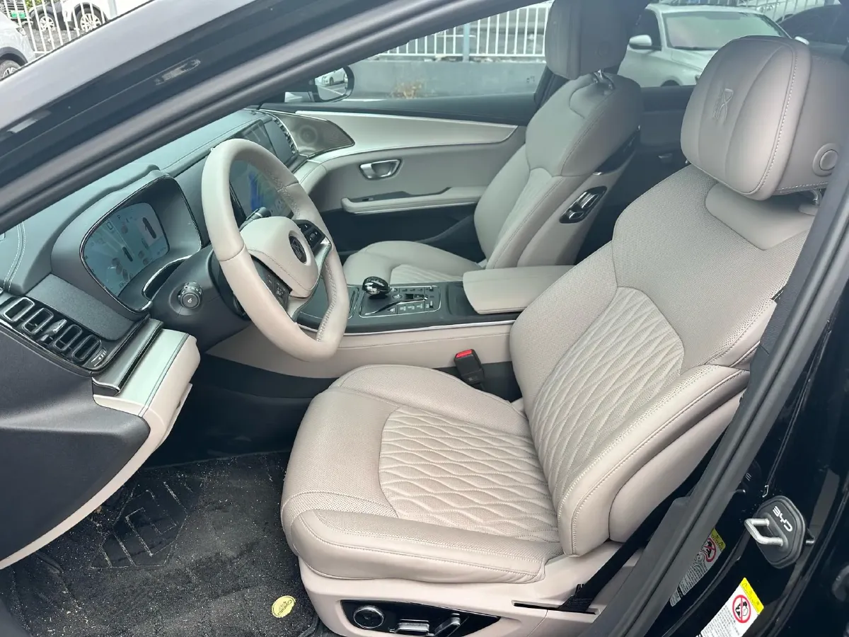 2025 BYD Han 1.5T 156HP L4 E-CVT PHEV,autocango,china used car exporter,china ev exporter,chinese used car exporter,chinese used ev exporter