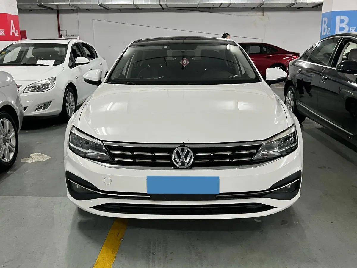 2019 Volkswagen T-Cross 1.4T 150HP L4 7DCT,autocango,china used car exporter,china ev exporter,chinese used car exporter,chinese used ev exporter
