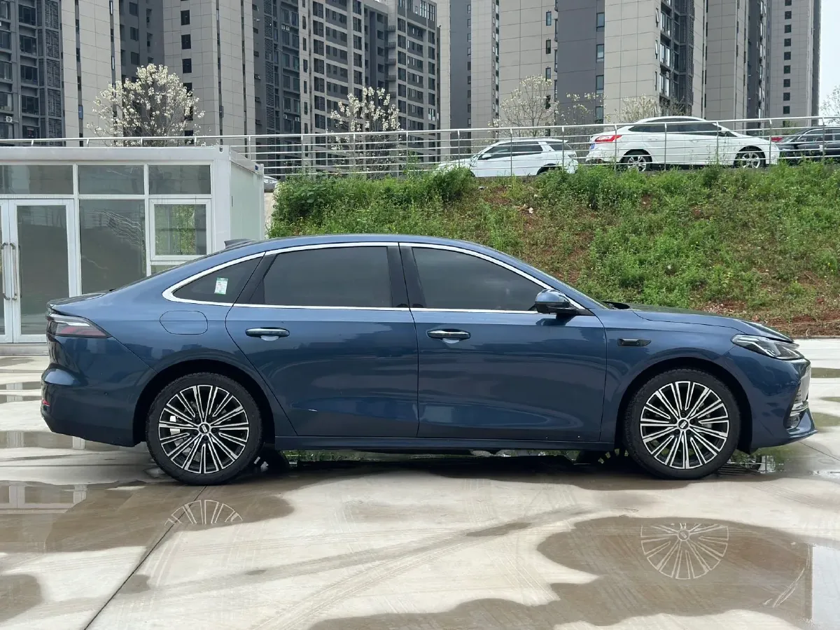 2025 Geely Galaxy A7 1.5L 112HP L4 1DHT PHEV,autocango,china used car exporter,china ev exporter,chinese used car exporter,chinese used ev exporter