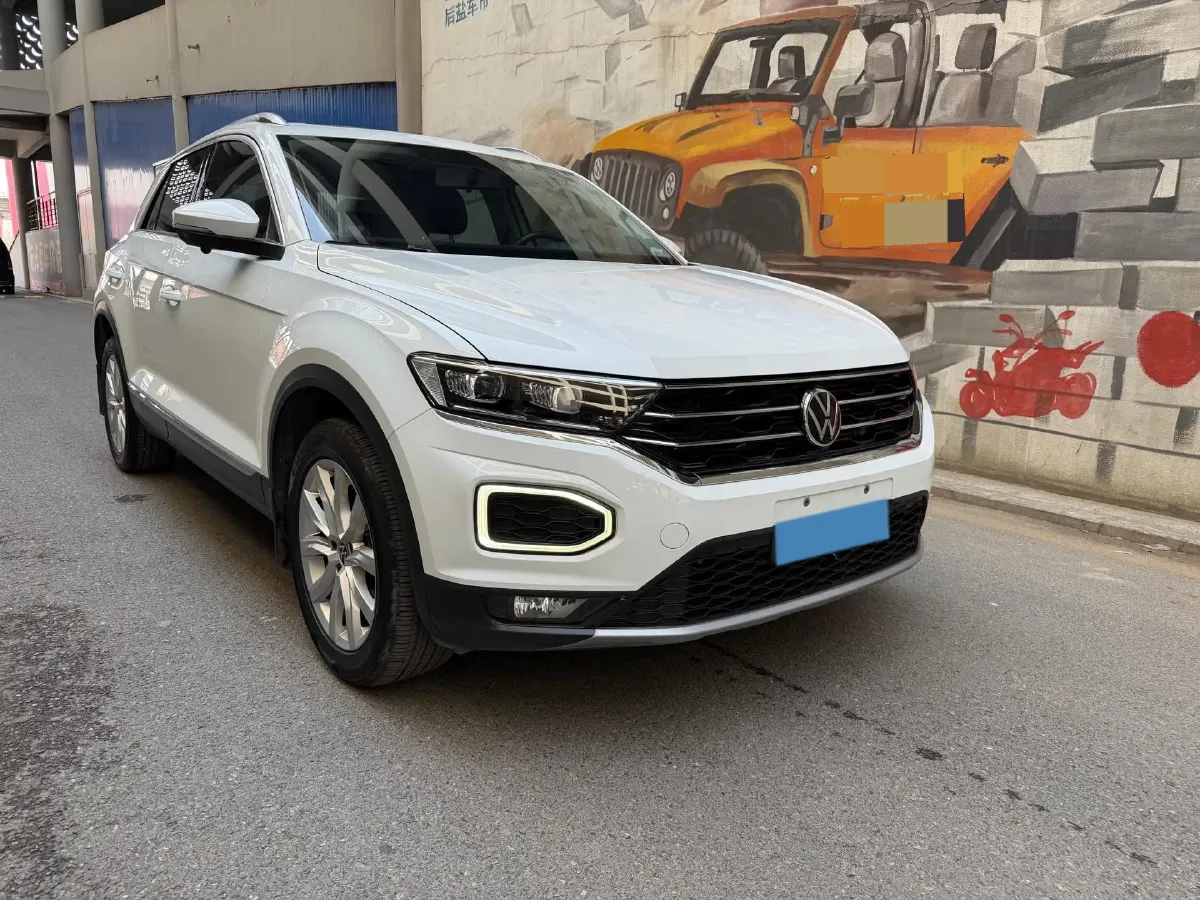 2022 Volkswagen T-Roc 1.4T 150HP L4 7DCT,autocango,china used car exporter,china ev exporter,chinese used car exporter,chinese used ev exporter