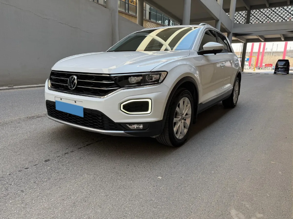 2022 Volkswagen T-Roc 1.4T 150HP L4 7DCT,autocango,china used car exporter,china ev exporter,chinese used car exporter,chinese used ev exporter