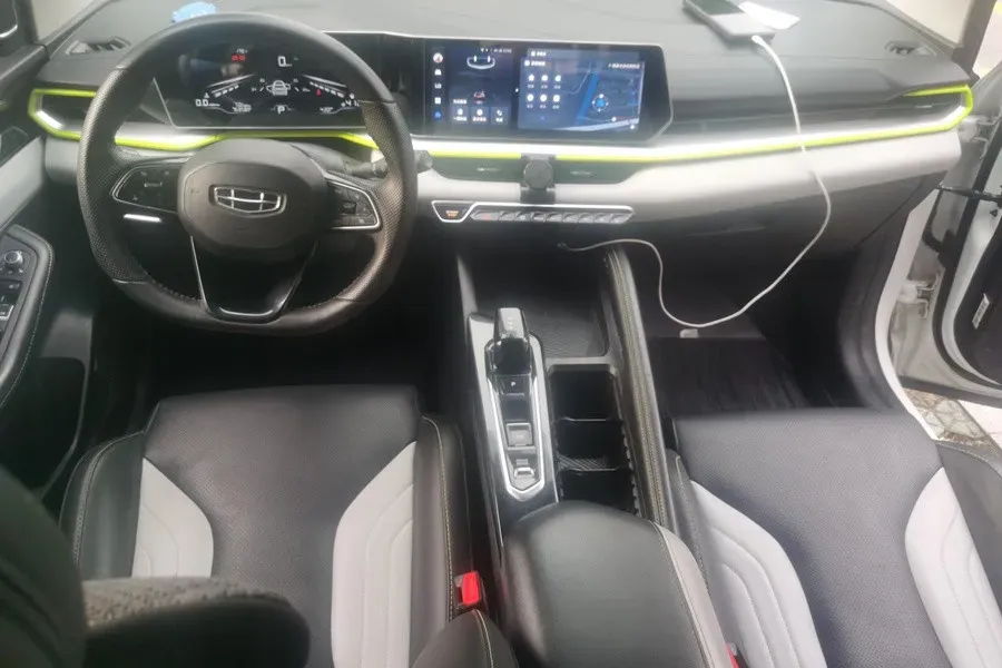 2022 Geely Coolray 1.5T 181HP L4 7DCT,autocango,china used car exporter,china ev exporter,chinese used car exporter,chinese used ev exporter