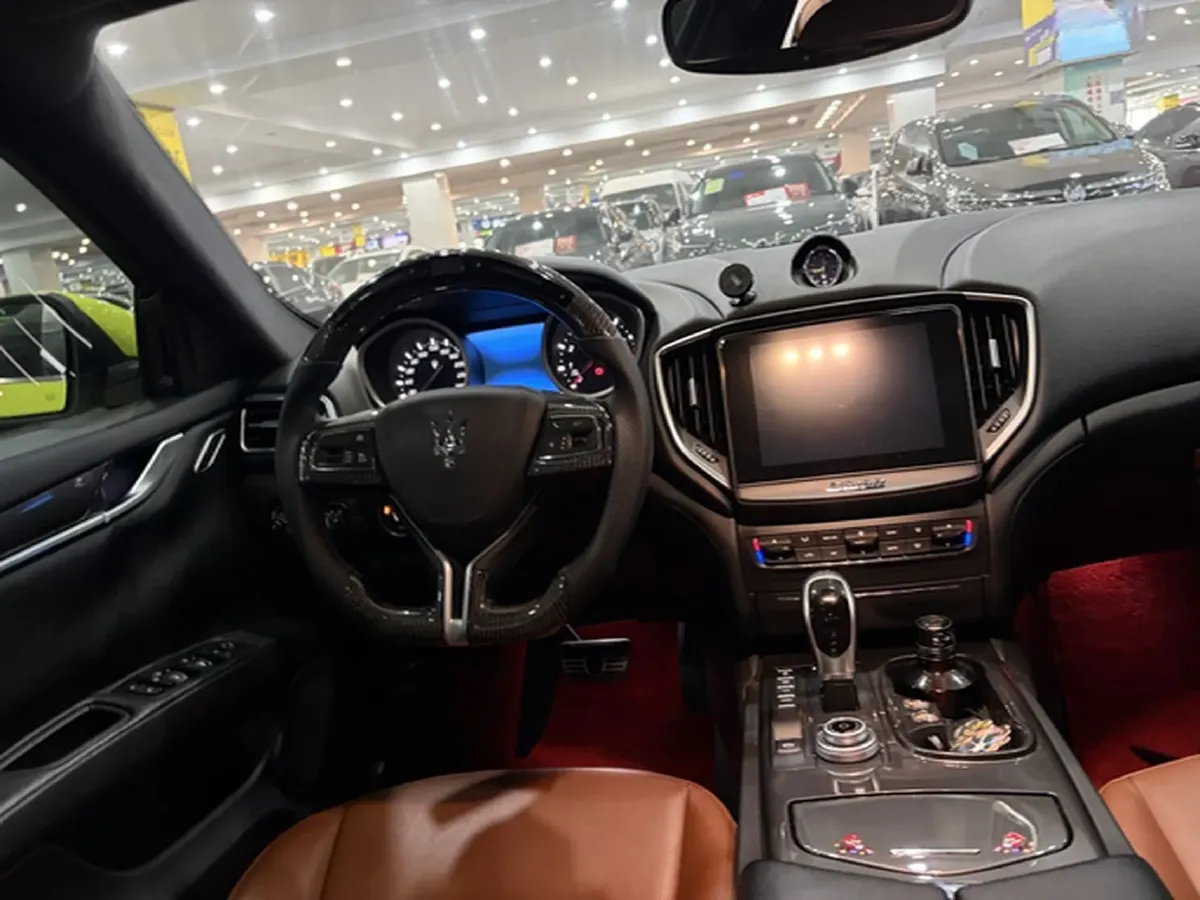 2018 Maserati Ghibli 3.0T 350HP V6 8AT,autocango,china used car exporter,china ev exporter,chinese used car exporter,chinese used ev exporter