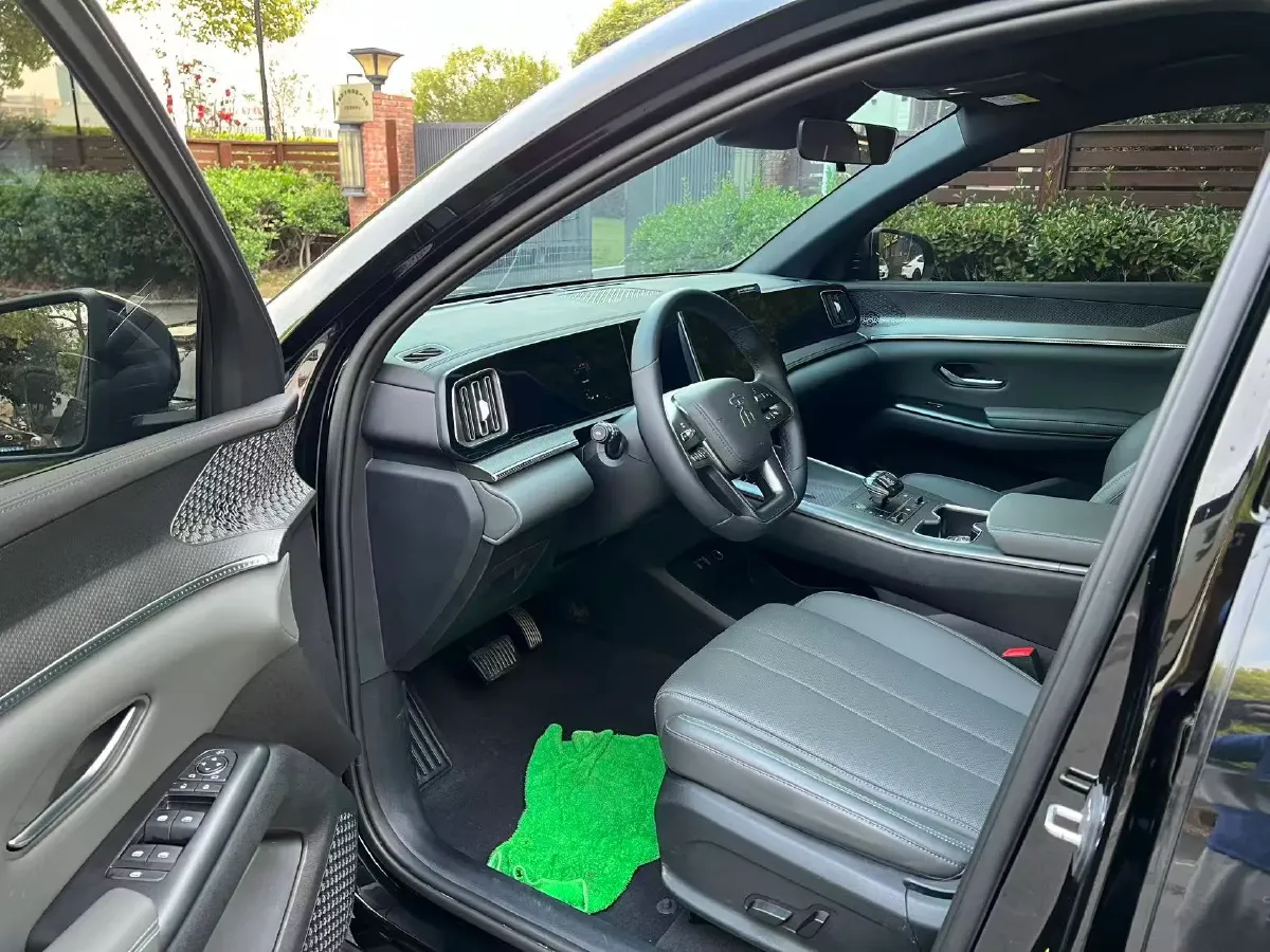 2025 BYD Song Pro 1.5L 101HP L4 E-CVT PHEV 12.9KWH,autocango,china used car exporter,china ev exporter,chinese used car exporter,chinese used ev exporter