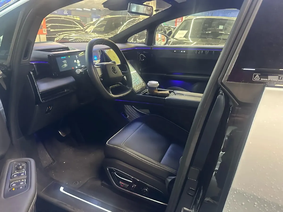 2022 HiPhi X BEV 97KWH,autocango,china used car exporter,china ev exporter,chinese used car exporter,chinese used ev exporter