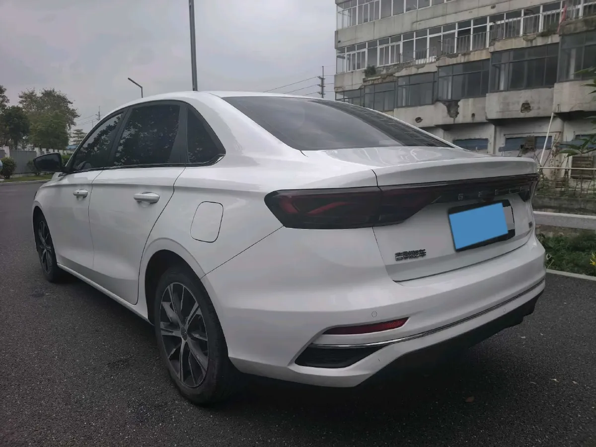 2022 Geely Emgrand 1.5L 114HP L4 CVT,autocango,china used car exporter,china ev exporter,chinese used car exporter,chinese used ev exporter