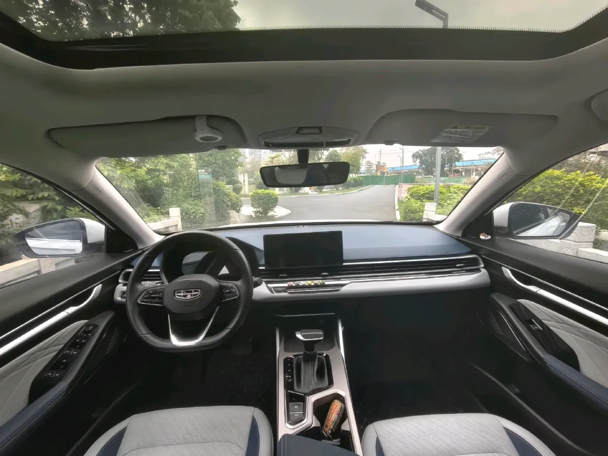 2022 Geely Emgrand 1.5L 114HP L4 CVT,autocango,china used car exporter,china ev exporter,chinese used car exporter,chinese used ev exporter