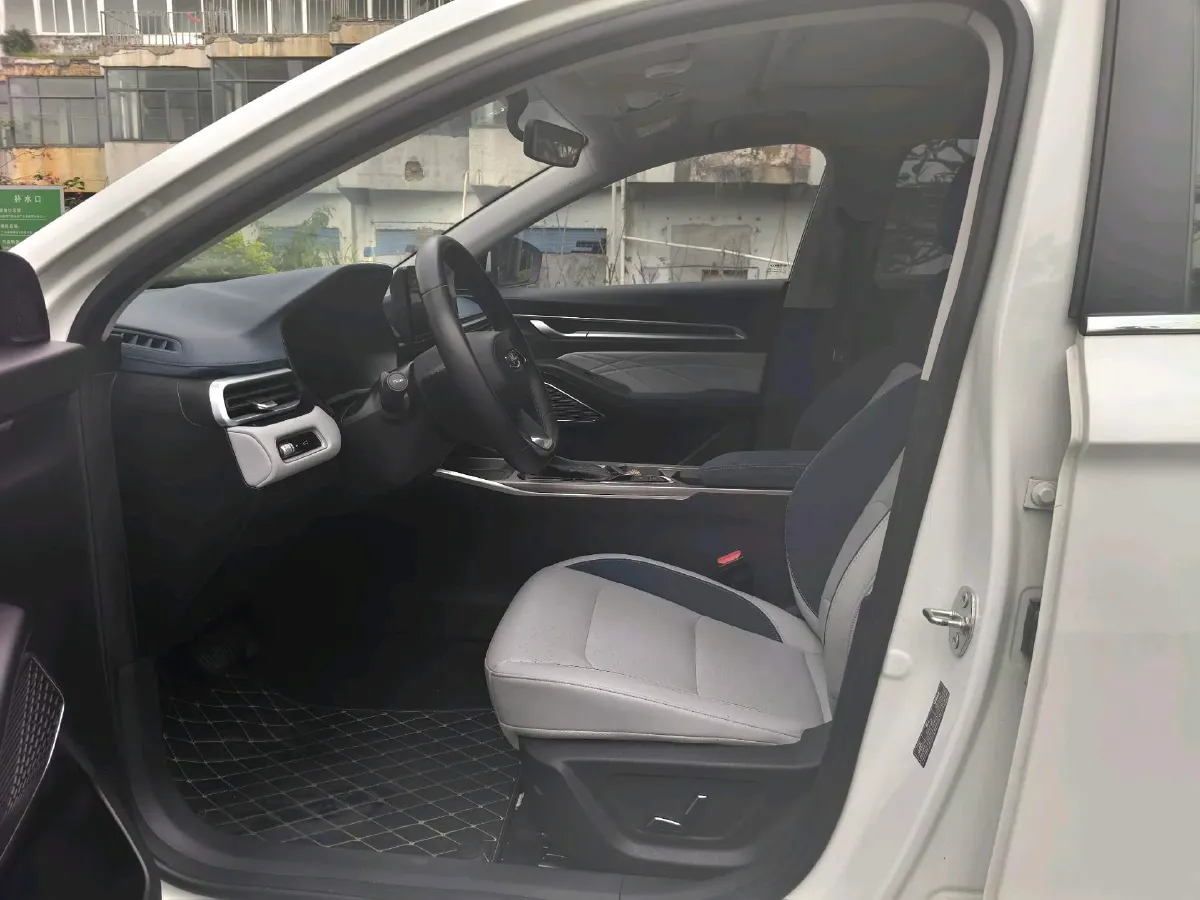 2022 Geely Emgrand 1.5L 114HP L4 CVT,autocango,china used car exporter,china ev exporter,chinese used car exporter,chinese used ev exporter