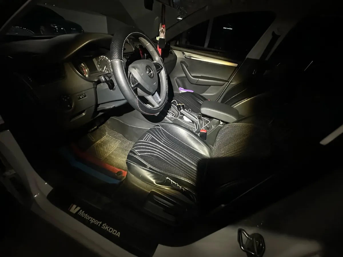 2018 Skoda Octavia 1.6L 110HP L4 6AT,autocango,china used car exporter,china ev exporter,chinese used car exporter,chinese used ev exporter