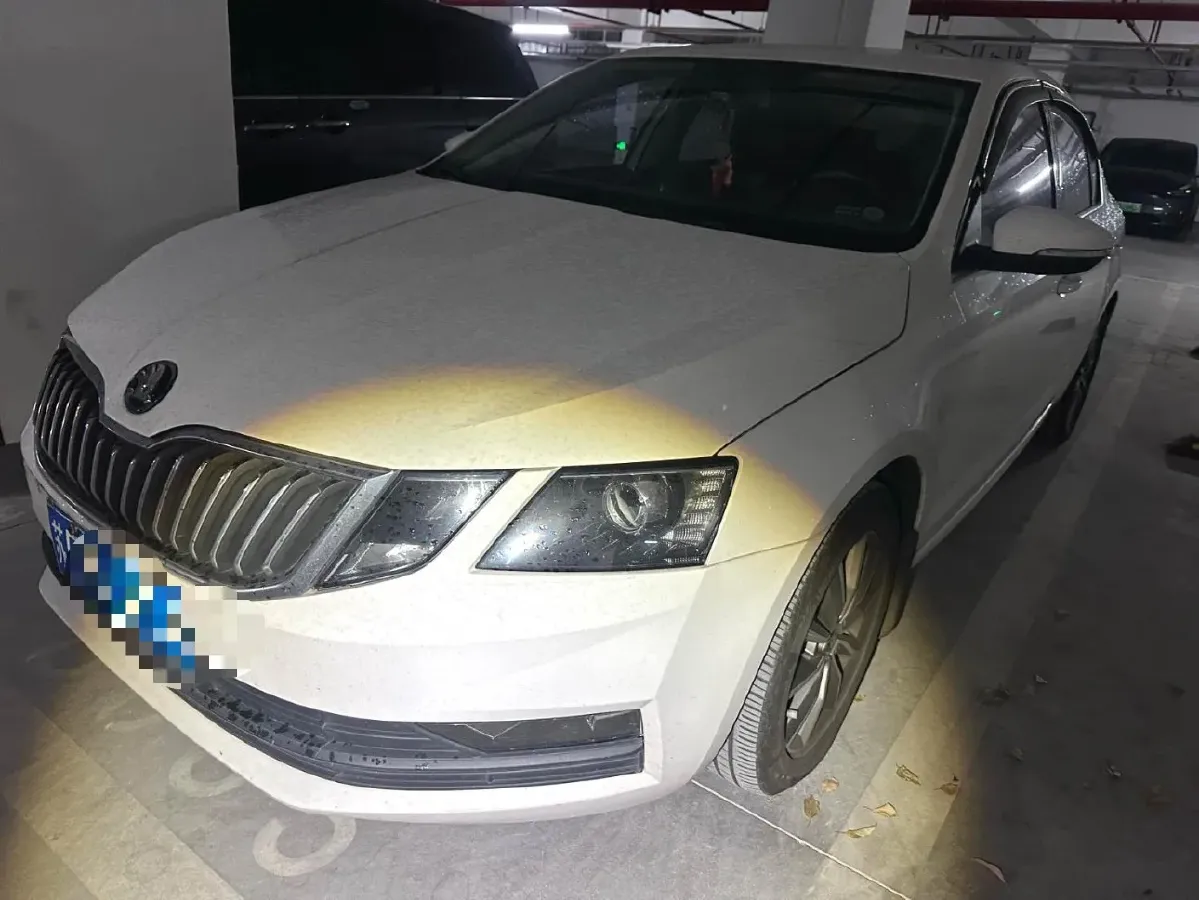 2018 Skoda Octavia 1.6L 110HP L4 6AT,autocango,china used car exporter,china ev exporter,chinese used car exporter,chinese used ev exporter