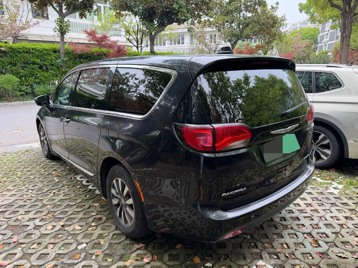 2018 Chrysler Pacifica 3.6L 245HP V6 E-CVT PHEV 16KWH,autocango,china used car exporter,china ev exporter,chinese used car exporter,chinese used ev exporter