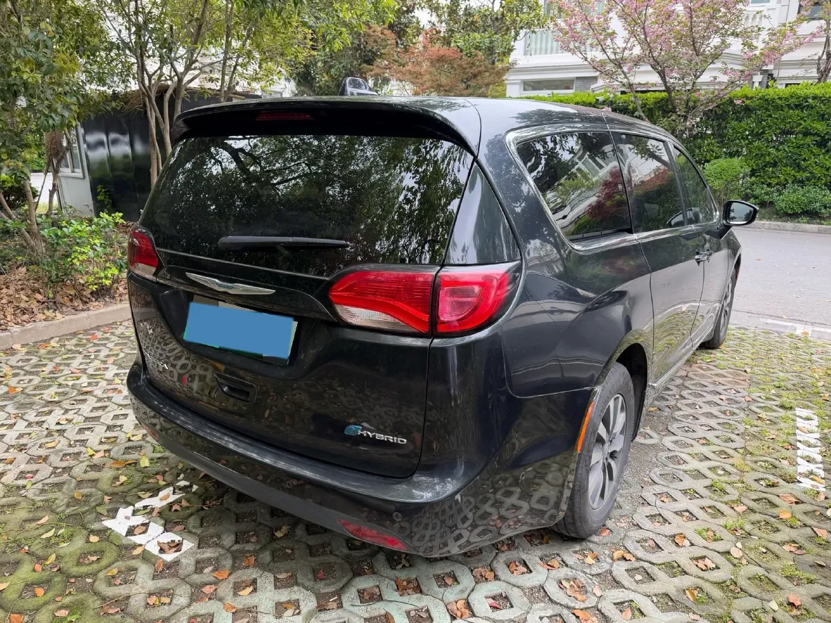 2018 Chrysler Pacifica 3.6L 245HP V6 E-CVT PHEV 16KWH,autocango,china used car exporter,china ev exporter,chinese used car exporter,chinese used ev exporter