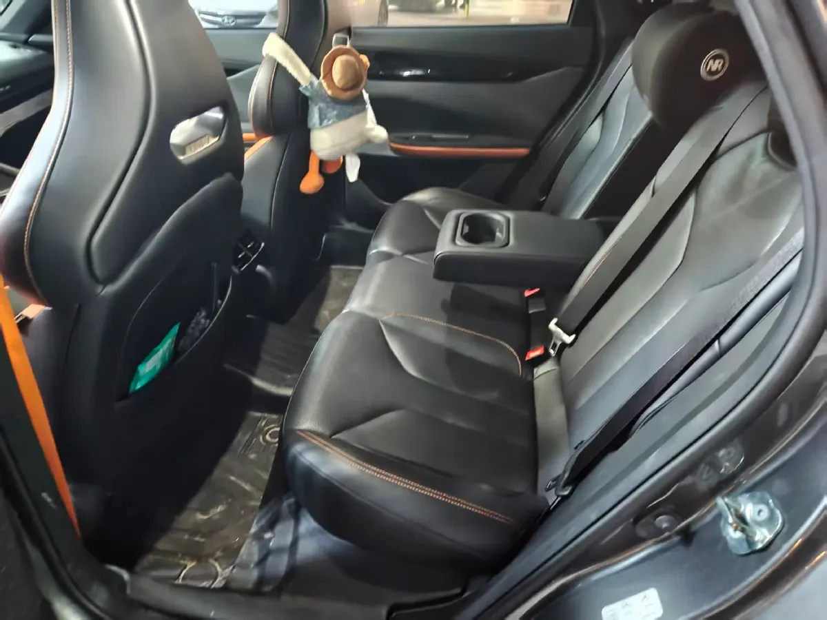 2022 ChangAn UNI-V 2.0T 233HP L4 8AT,autocango,china used car exporter,china ev exporter,chinese used car exporter,chinese used ev exporter