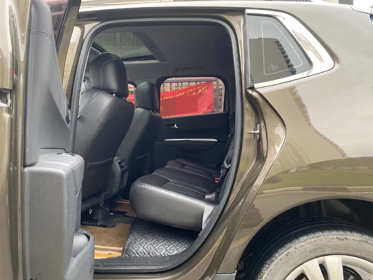 2018 Peugeot 3008 2.0L 147HP L4 6AT,autocango,china used car exporter,china ev exporter,chinese used car exporter,chinese used ev exporter