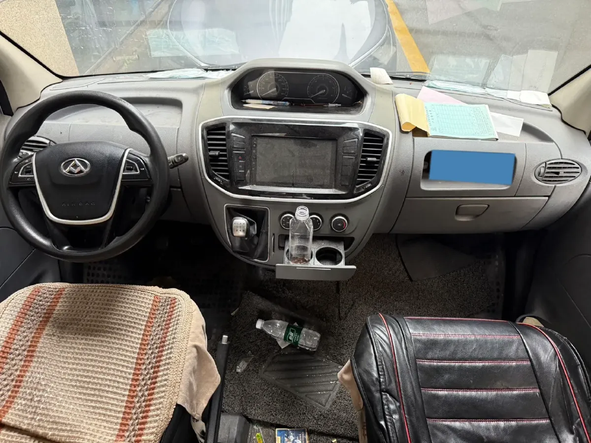 2018 MAXUS XinTu V80 2.5T 136HP L4 6MT,autocango,china used car exporter,china ev exporter,chinese used car exporter,chinese used ev exporter