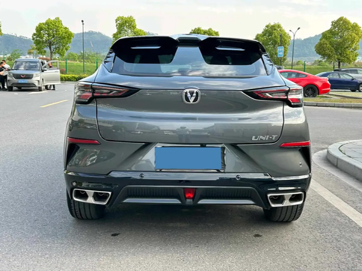 2023 ChangAn UNI-T 1.5T 188HP L4 7DCT,autocango,china used car exporter,china ev exporter,chinese used car exporter,chinese used ev exporter