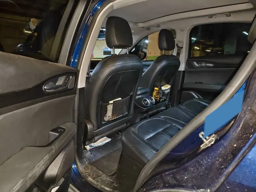 2017 Toyota Highlander 2.0T 220HP L4 6AT,autocango,china used car exporter,china ev exporter,chinese used car exporter,chinese used ev exporter