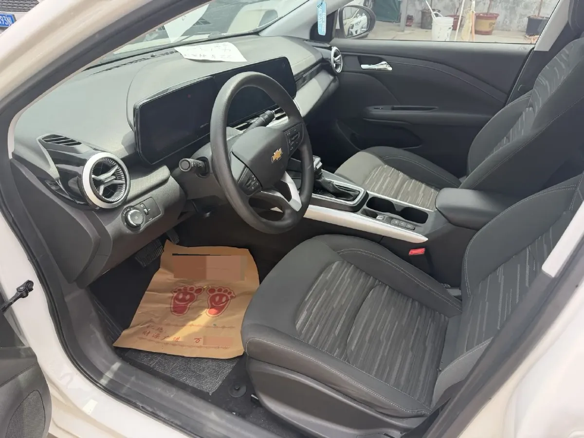 2023 Chevrolet Monza 1.5L 113HP L4 6DCT,autocango,china used car exporter,china ev exporter,chinese used car exporter,chinese used ev exporter