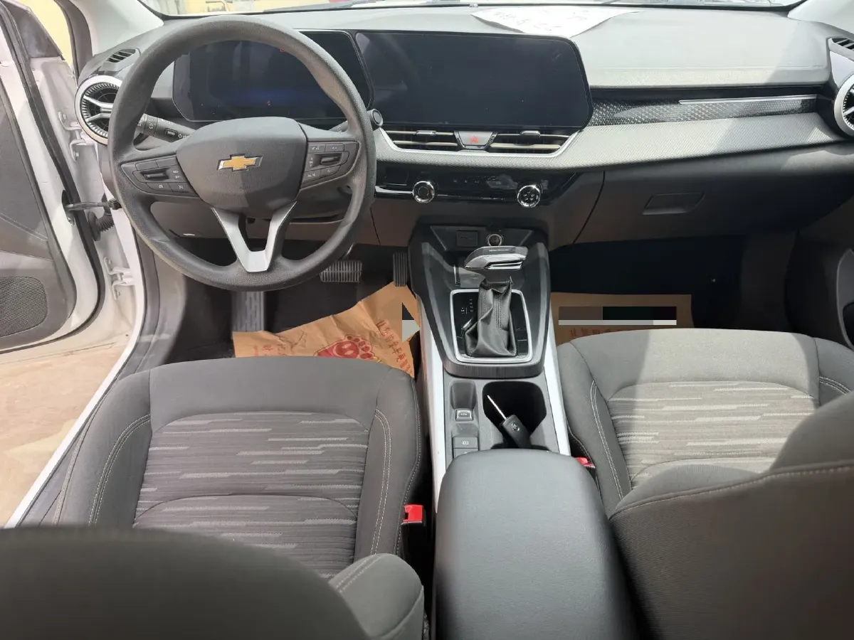 2023 Chevrolet Monza 1.5L 113HP L4 6DCT,autocango,china used car exporter,china ev exporter,chinese used car exporter,chinese used ev exporter