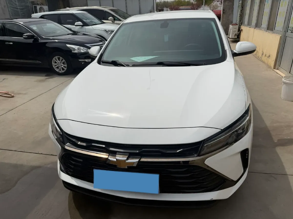 2023 Chevrolet Monza 1.5L 113HP L4 6DCT,autocango,china used car exporter,china ev exporter,chinese used car exporter,chinese used ev exporter