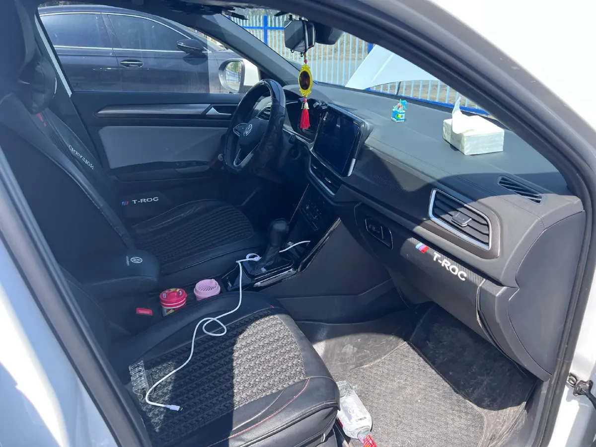 2023 Volkswagen T-Roc 1.5T 160HP L4 7DCT,autocango,china used car exporter,china ev exporter,chinese used car exporter,chinese used ev exporter
