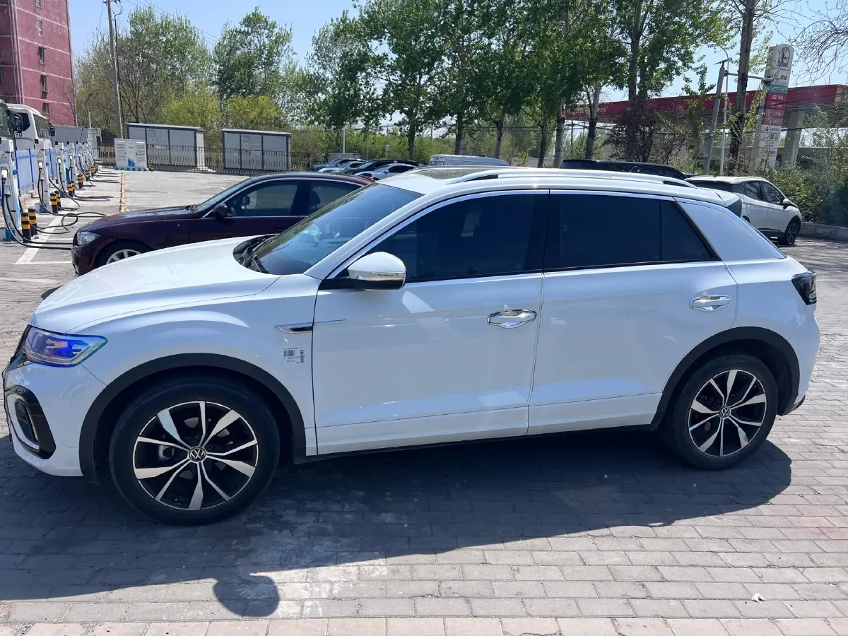 2023 Volkswagen T-Roc 1.5T 160HP L4 7DCT,autocango,china used car exporter,china ev exporter,chinese used car exporter,chinese used ev exporter