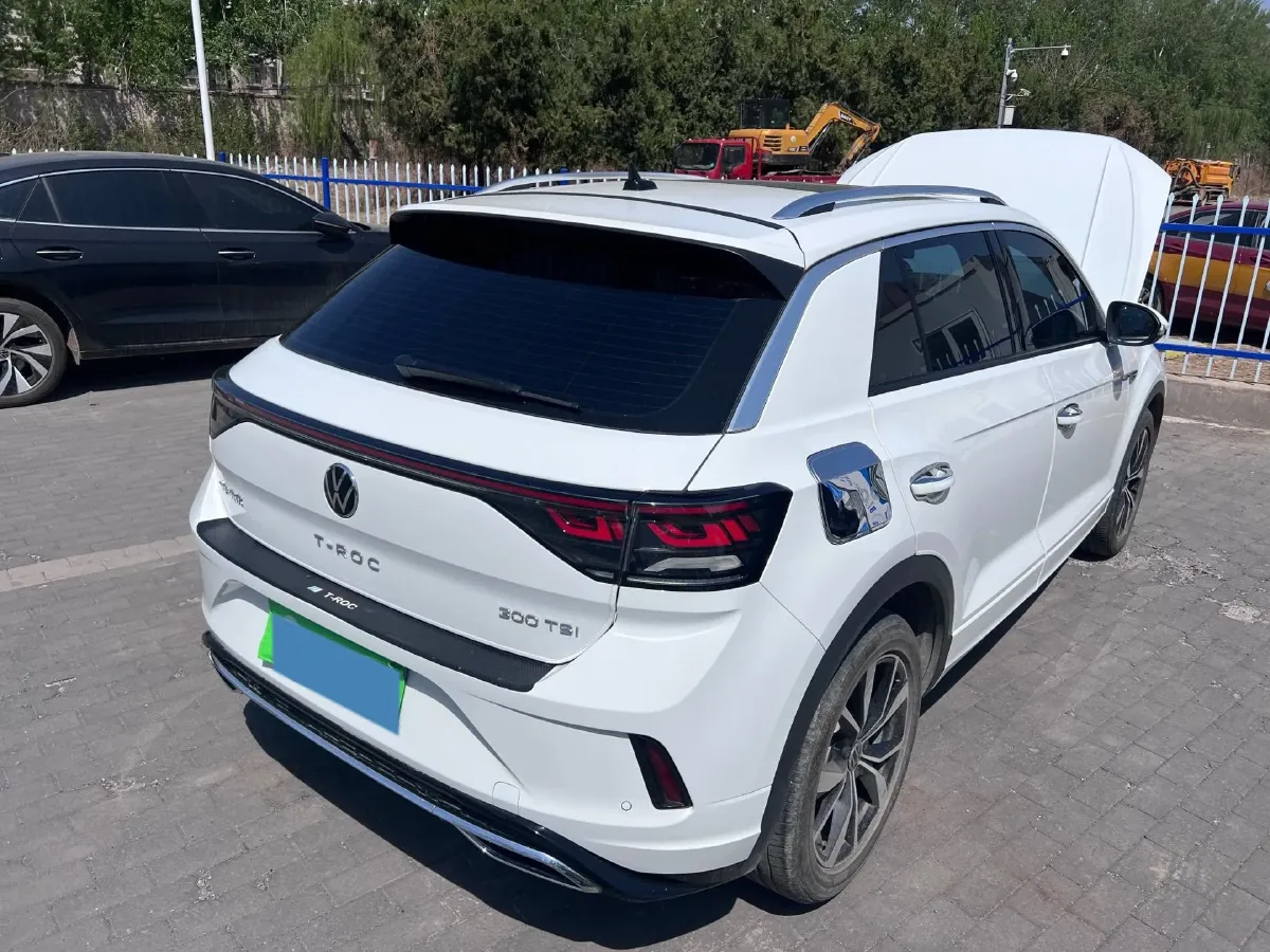 2023 Volkswagen T-Roc 1.5T 160HP L4 7DCT,autocango,china used car exporter,china ev exporter,chinese used car exporter,chinese used ev exporter