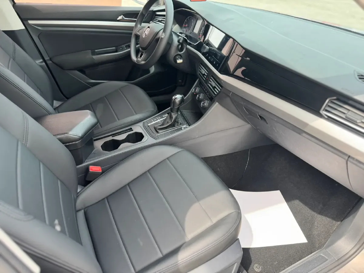 2019 Bestune T77 1.2T 143HP L4 7DCT,autocango,china used car exporter,china ev exporter,chinese used car exporter,chinese used ev exporter