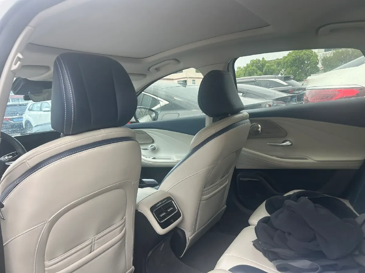 2022 Chery Arrizo 8 1.6T 197HP L4 7DCT,autocango,china used car exporter,china ev exporter,chinese used car exporter,chinese used ev exporter