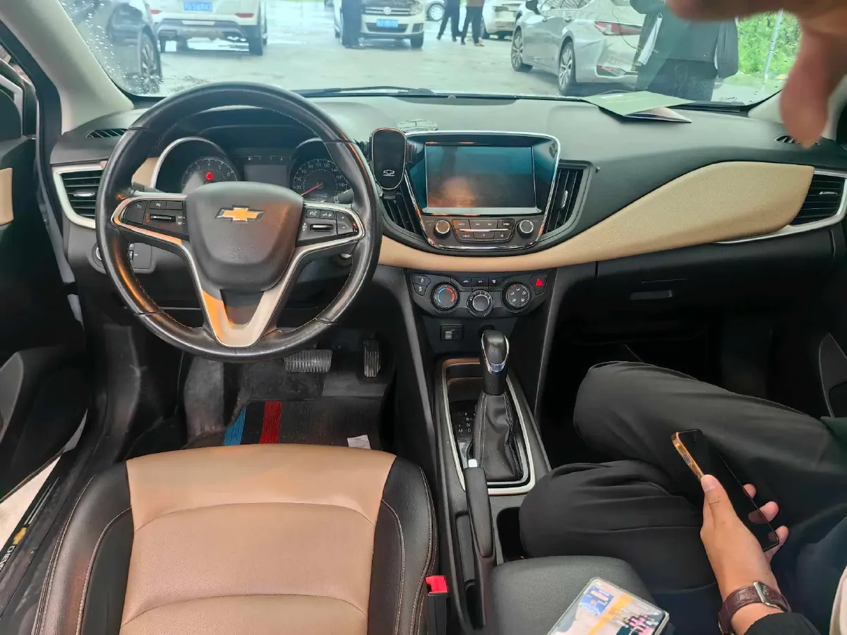 2020 Chevrolet Monza 1.5L 113HP L4 6AT,autocango,china used car exporter,china ev exporter,chinese used car exporter,chinese used ev exporter