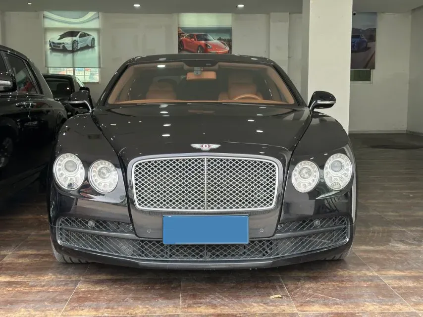 2017 Bentley Flying Spur 4.0T 528HP V8 8AT,autocango,china used car exporter,china ev exporter,chinese used car exporter,chinese used ev exporter