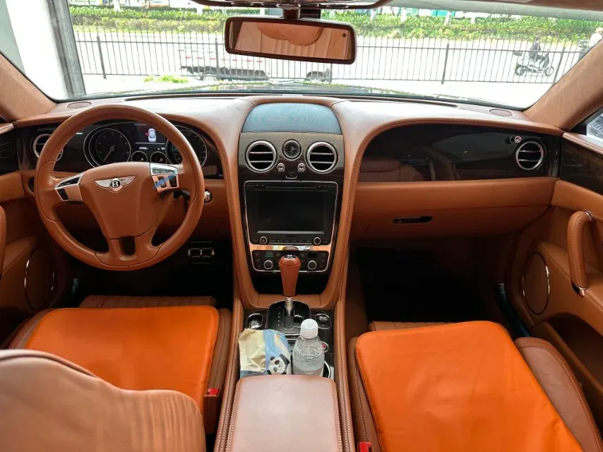 2017 Bentley Flying Spur 4.0T 528HP V8 8AT,autocango,china used car exporter,china ev exporter,chinese used car exporter,chinese used ev exporter