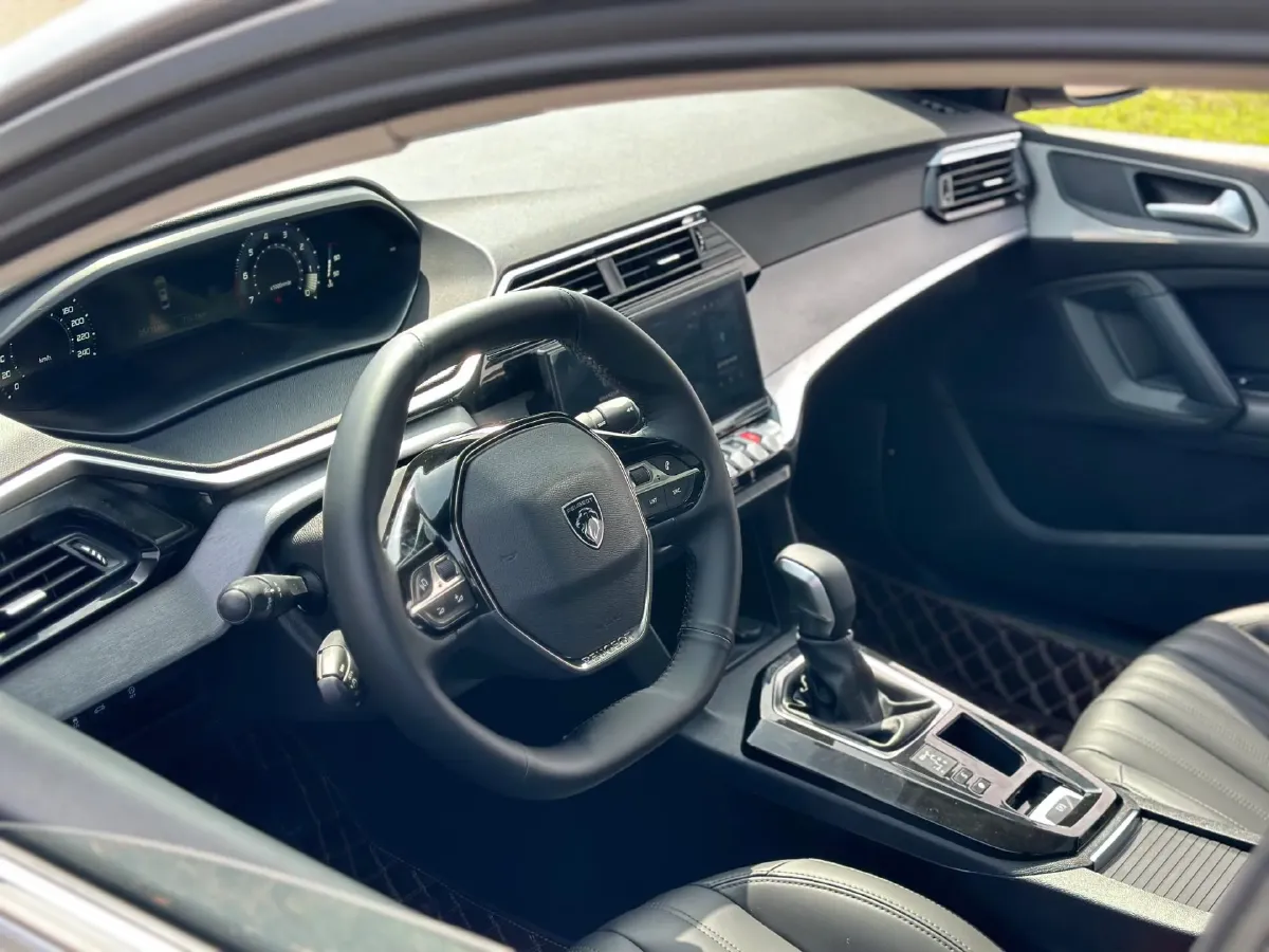 2022 Peugeot 408 1.6T 170HP L4 6AT,autocango,china used car exporter,china ev exporter,chinese used car exporter,chinese used ev exporter