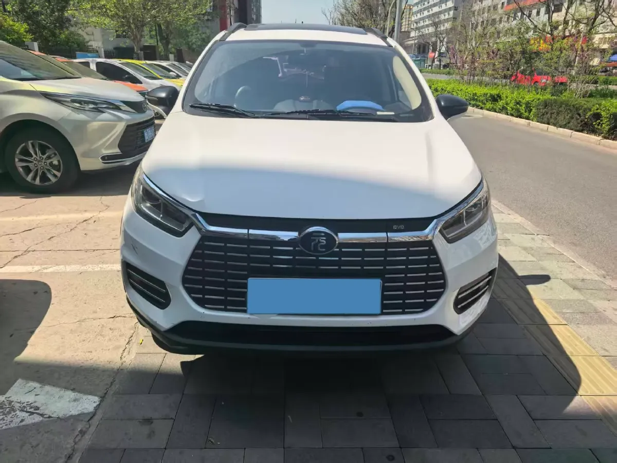 2018 BYD Yuan BEV 42KWH,autocango,china used car exporter,china ev exporter,chinese used car exporter,chinese used ev exporter