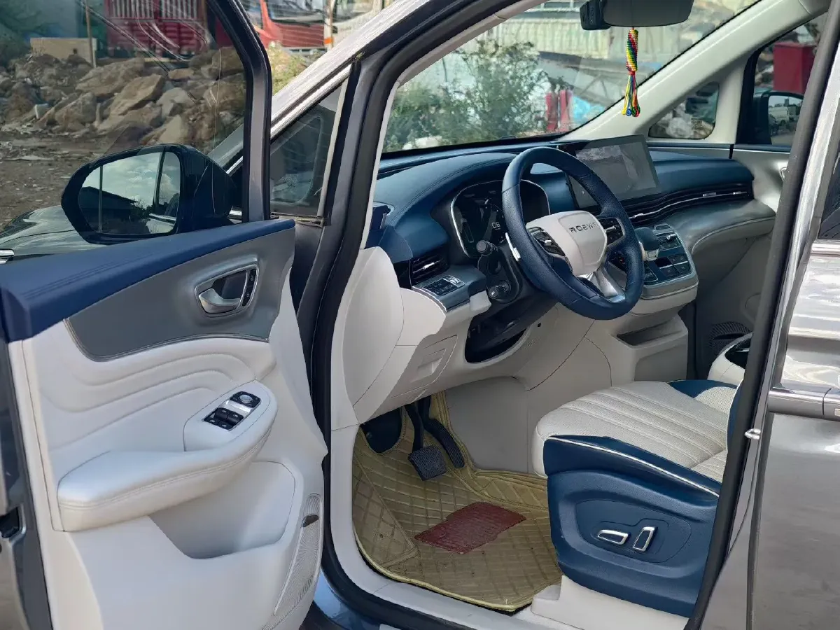 2021 Roewe iMAX8 2.0T 234HP L4 8AT,autocango,china used car exporter,china ev exporter,chinese used car exporter,chinese used ev exporter