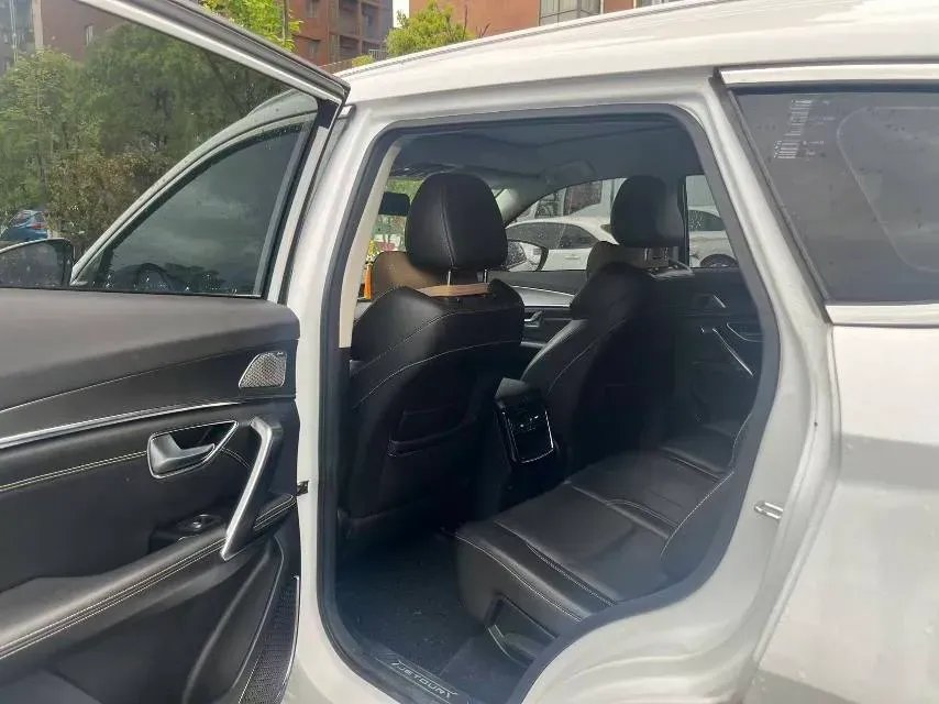 2021 Haval H6 2.0T 224HP L4 7DCT,autocango,china used car exporter,china ev exporter,chinese used car exporter,chinese used ev exporter