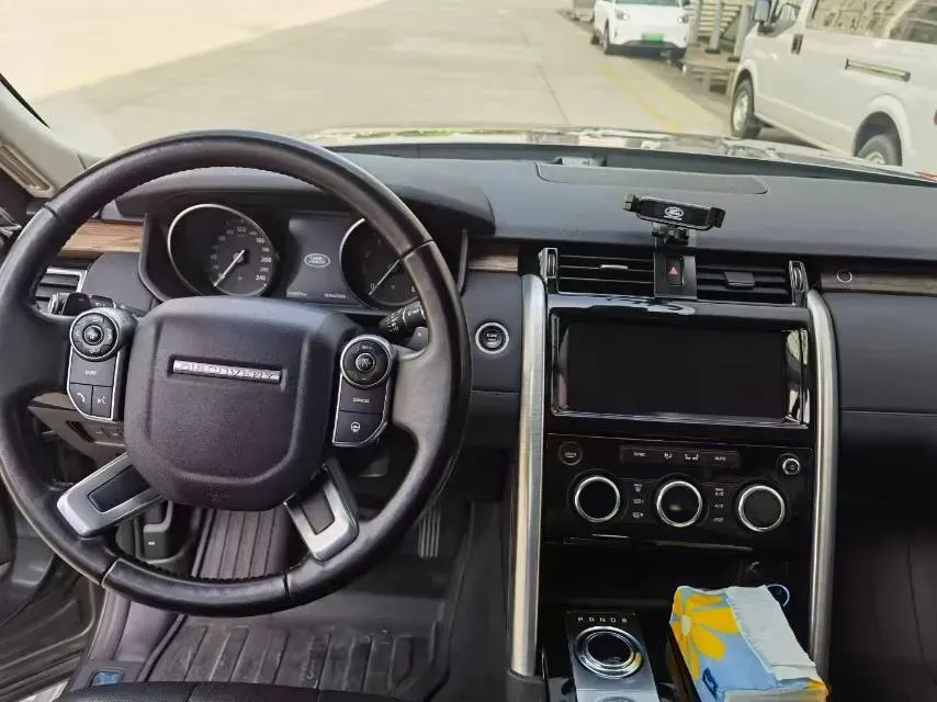 2017 Land Rover Discovery 3.0T 340HP V6 8AT,autocango,china used car exporter,china ev exporter,chinese used car exporter,chinese used ev exporter