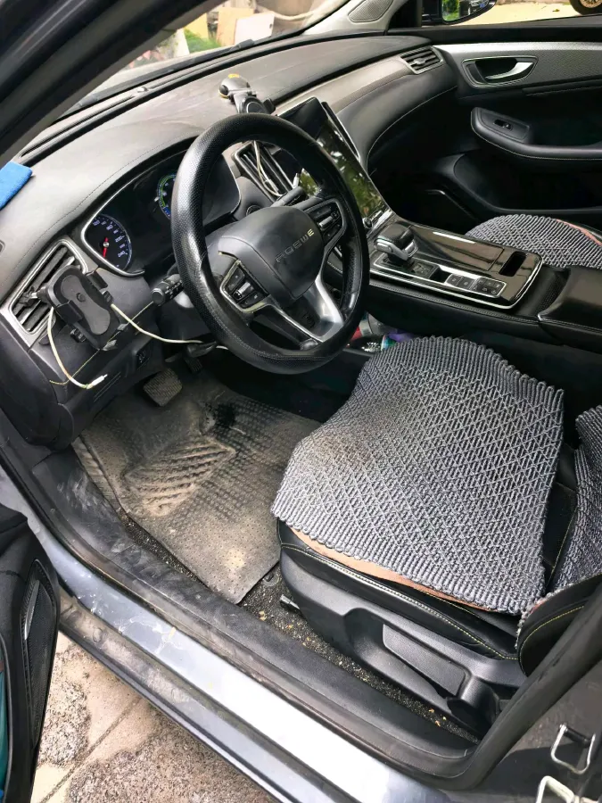 2020 Roewe i6 MAX 1.5T 169HP L4 AMT PHEV,autocango,china used car exporter,china ev exporter,chinese used car exporter,chinese used ev exporter