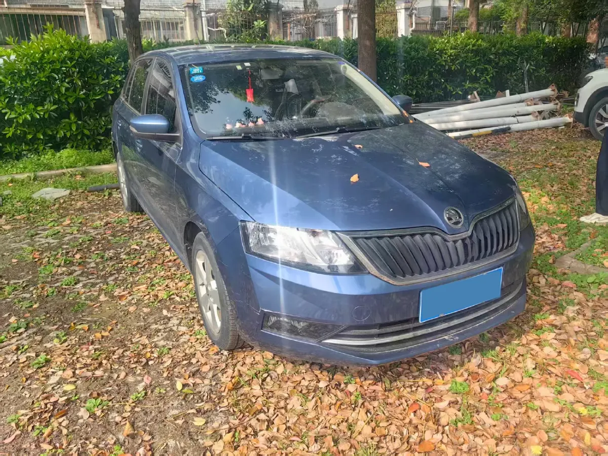 2019 Skoda Rapid Spaceback 1.5L 110HP L4 6AT,autocango,china used car exporter,china ev exporter,chinese used car exporter,chinese used ev exporter