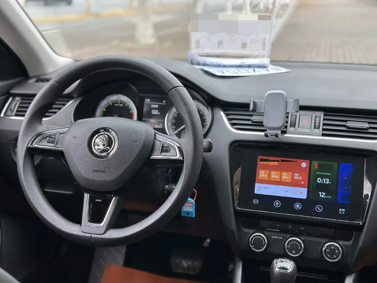 2019 Skoda Octavia 1.2T 116HP L4 7DCT,autocango,china used car exporter,china ev exporter,chinese used car exporter,chinese used ev exporter