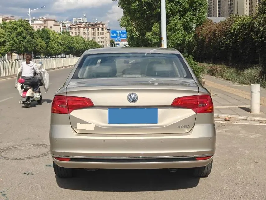 2018 Volkswagen Bora 1.5L 110HP L4 5MT,autocango,china used car exporter,china ev exporter,chinese used car exporter,chinese used ev exporter