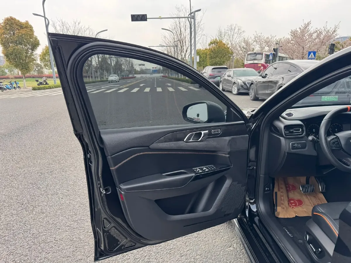 2021 LYNK&CO 02 Hatchback 2.0T 254HP L4 8AT,autocango,china used car exporter,china ev exporter,chinese used car exporter,chinese used ev exporter