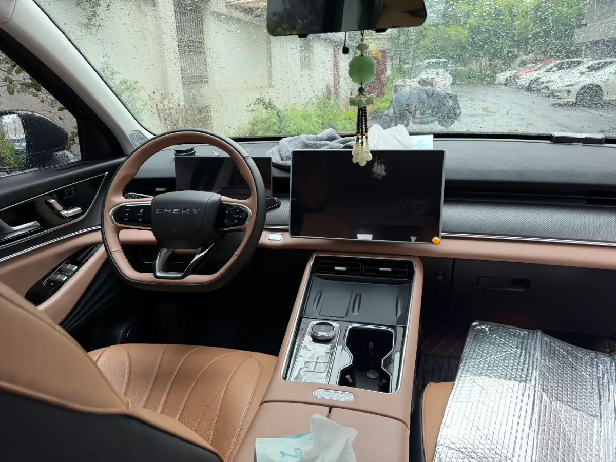 2024 Chery Tiggo8L 2.0T 254HP L4 8AT,autocango,china used car exporter,china ev exporter,chinese used car exporter,chinese used ev exporter