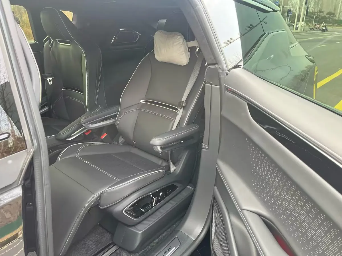 2021 HiPhi X BEV 97KWH,autocango,china used car exporter,china ev exporter,chinese used car exporter,chinese used ev exporter