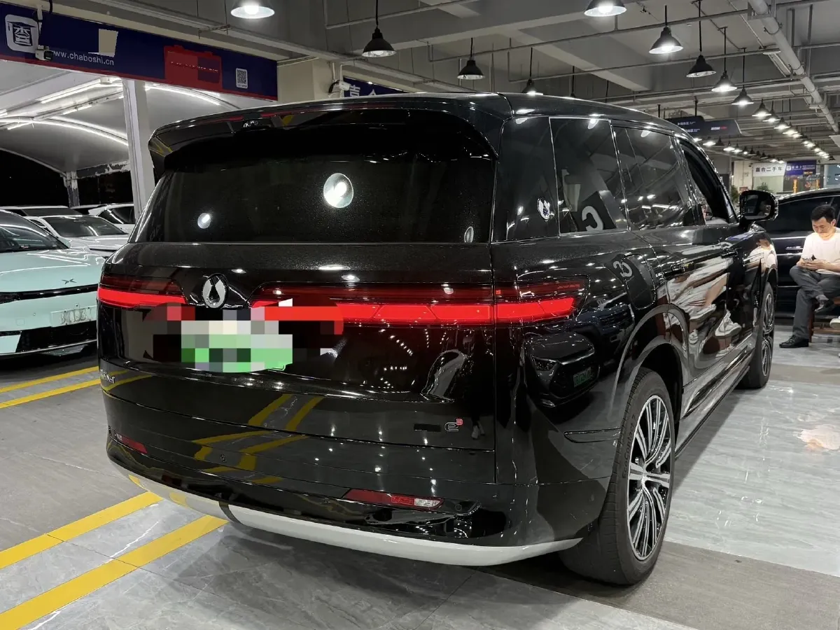 2025 Denza DenzaN9 2.0T 207HP L4 E-CVT PHEV,autocango,china used car exporter,china ev exporter,chinese used car exporter,chinese used ev exporter